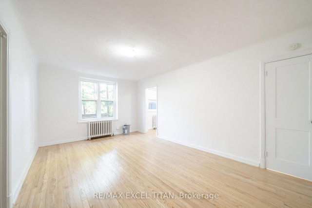 4 - 8 Mallory Gardens