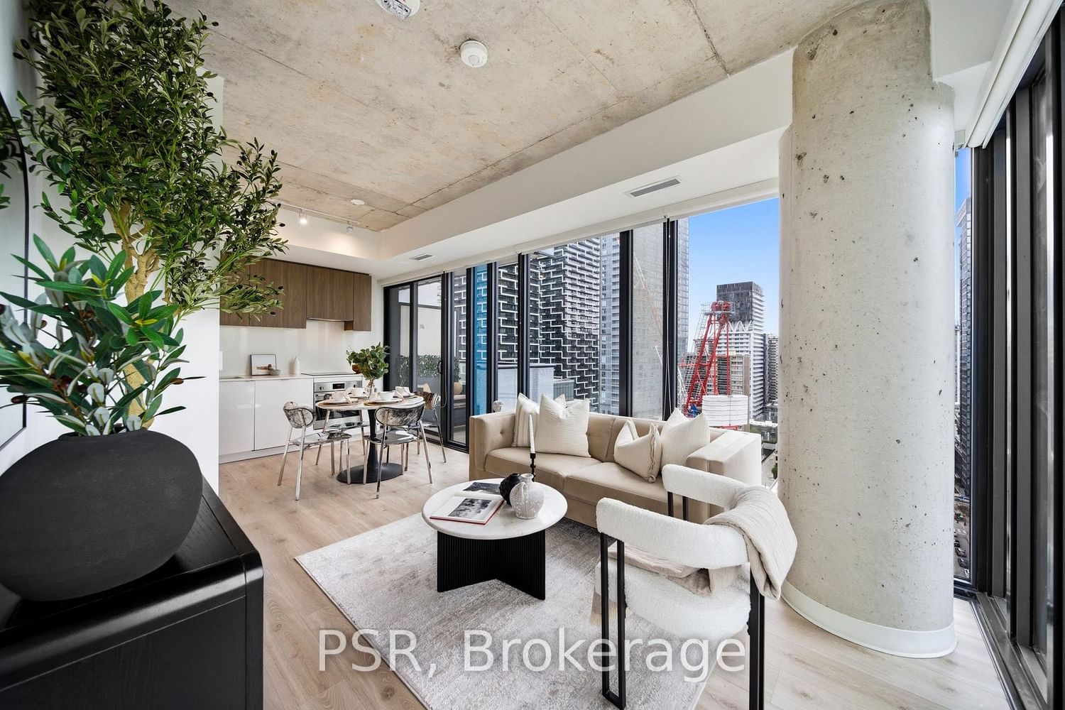 Listing Image 10