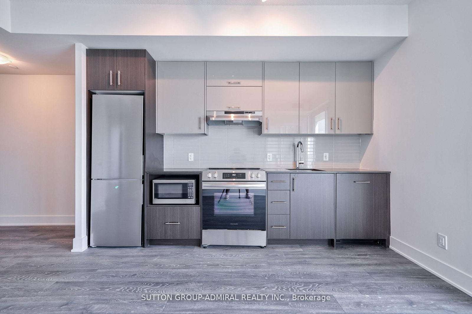 188 Fairview Mall Drive, Unit 2115 - Photo 6