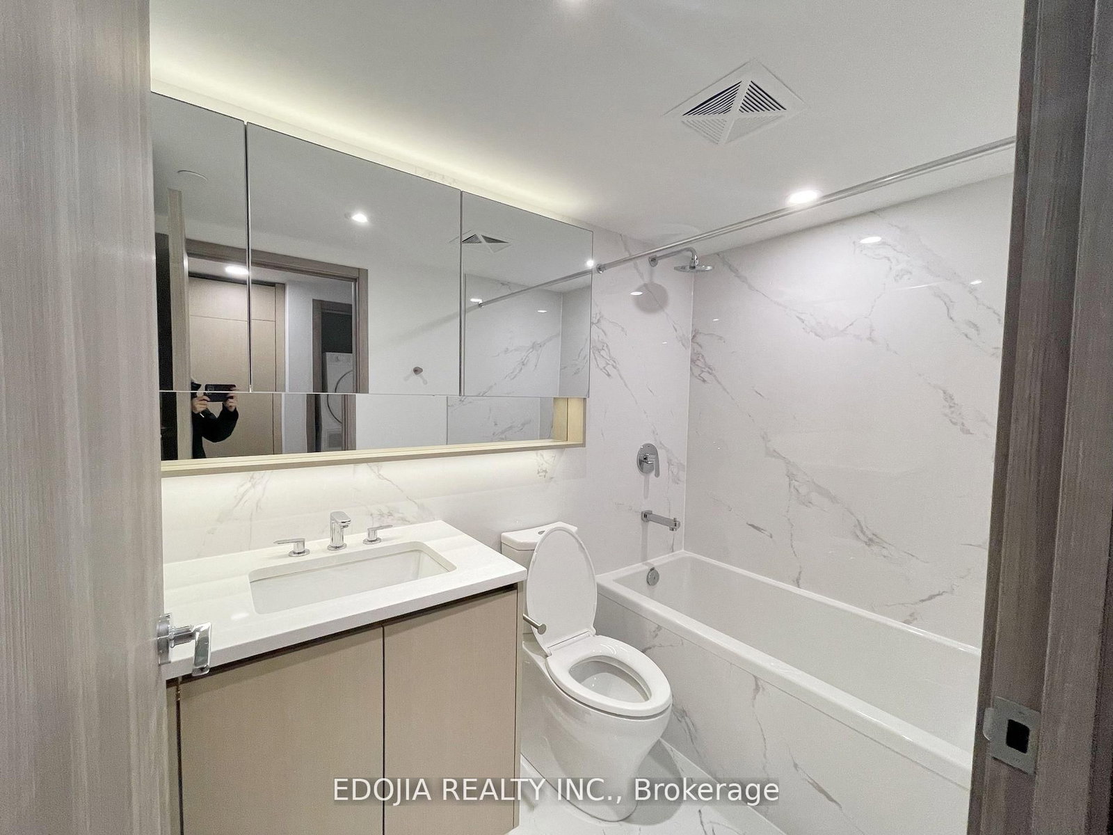 38 Widmer Street, Unit 2305 - Photo 6