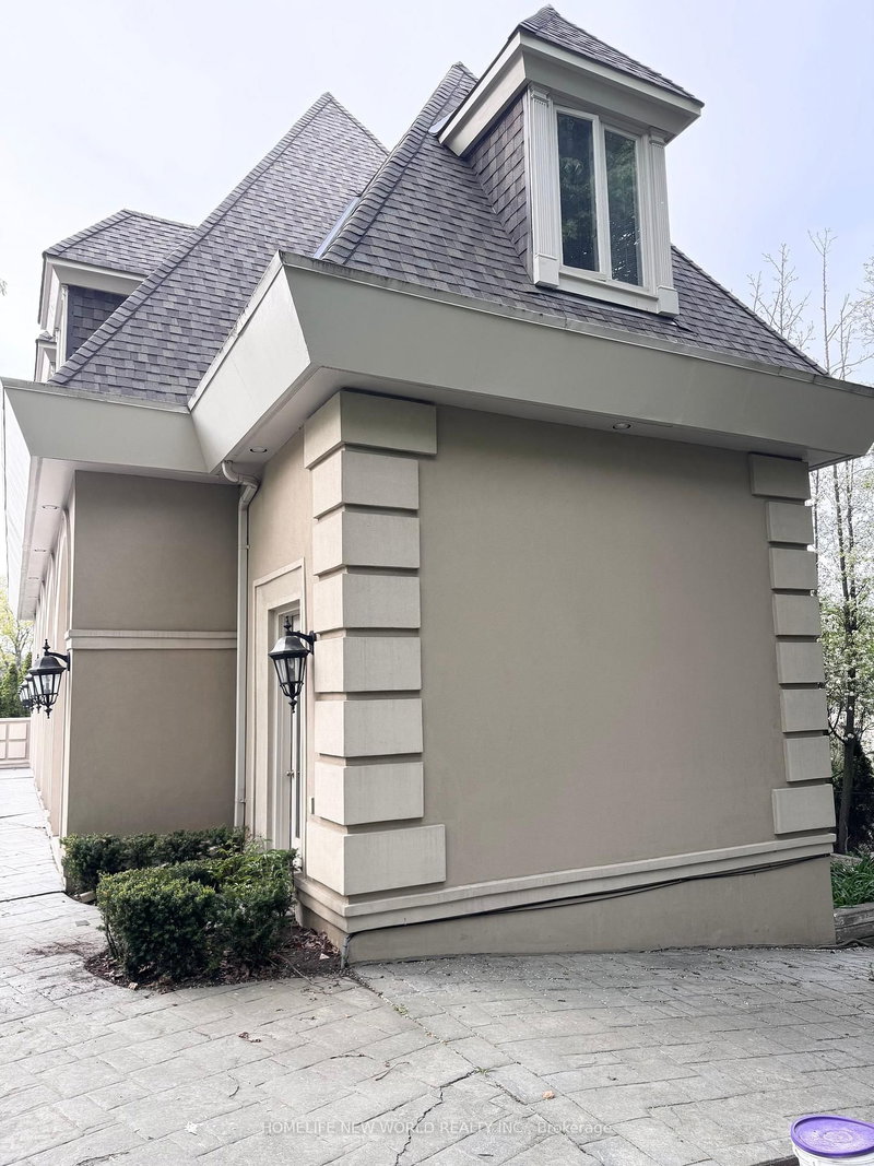 Coach house - 52C Post Road