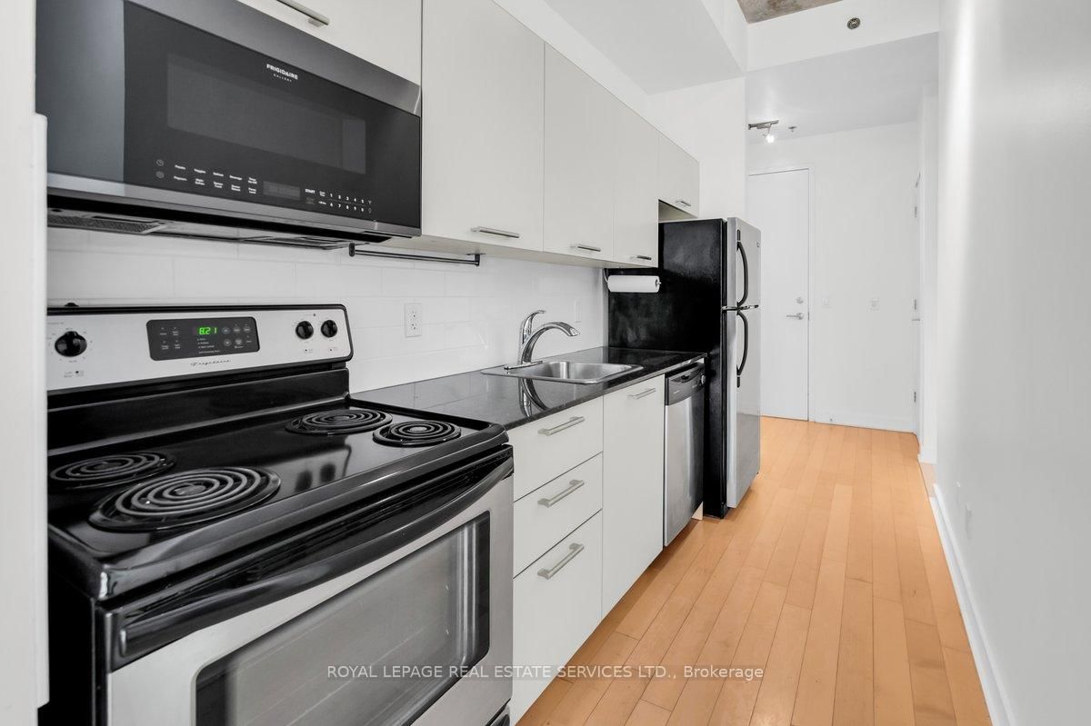 60 Bathurst Street, Unit 210 - Photo 8