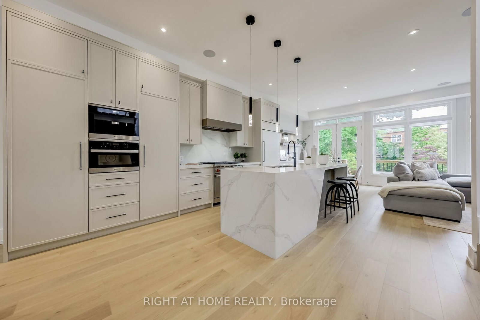102 Parklea Drive - Photo 10