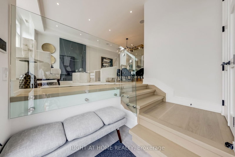 102 Parklea Drive