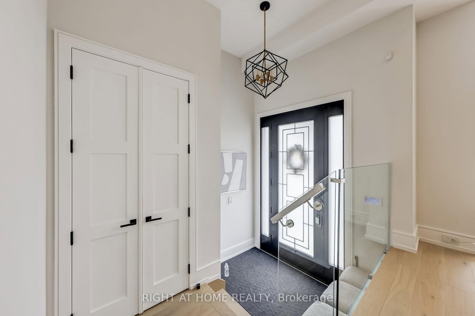 102 Parklea Drive - Photo 4