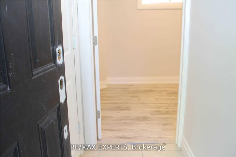 Bsmt - 599 Glencairn Avenue