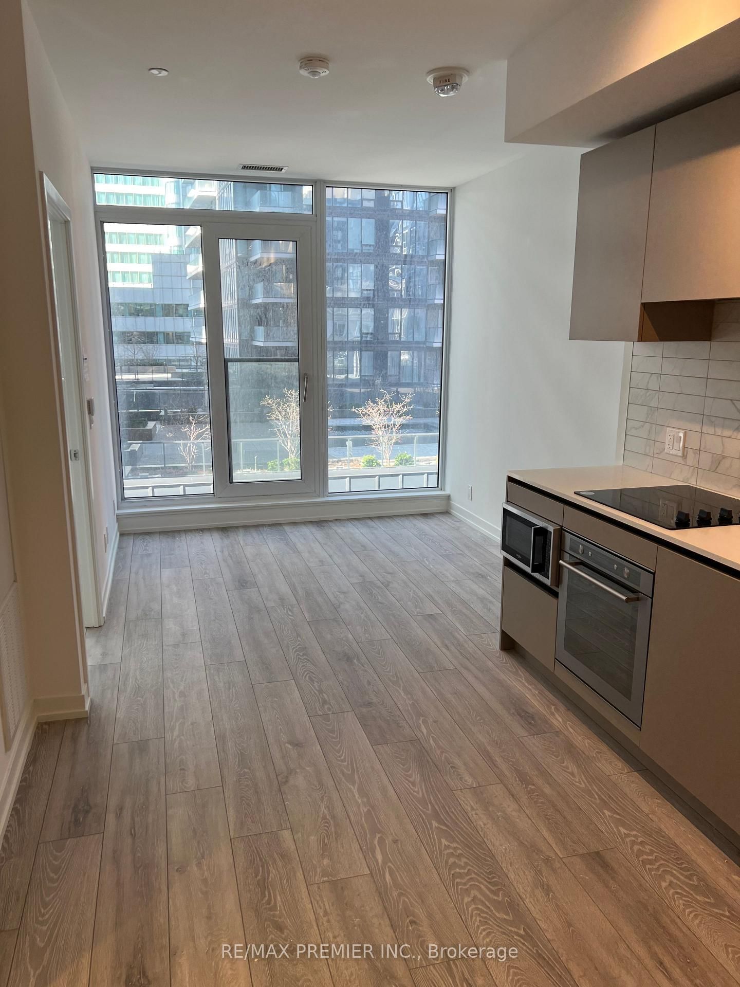 55 Mercer Street, Unit 1007 - Photo 10