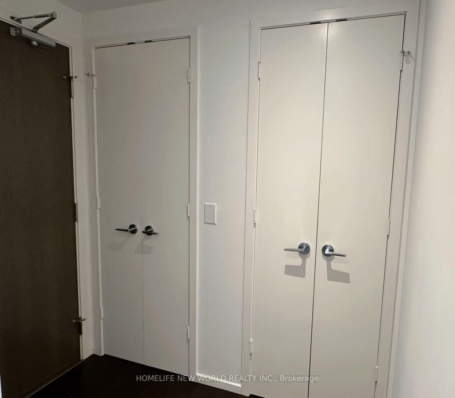 101 Charles Street E, Unit 1306 - Photo 2