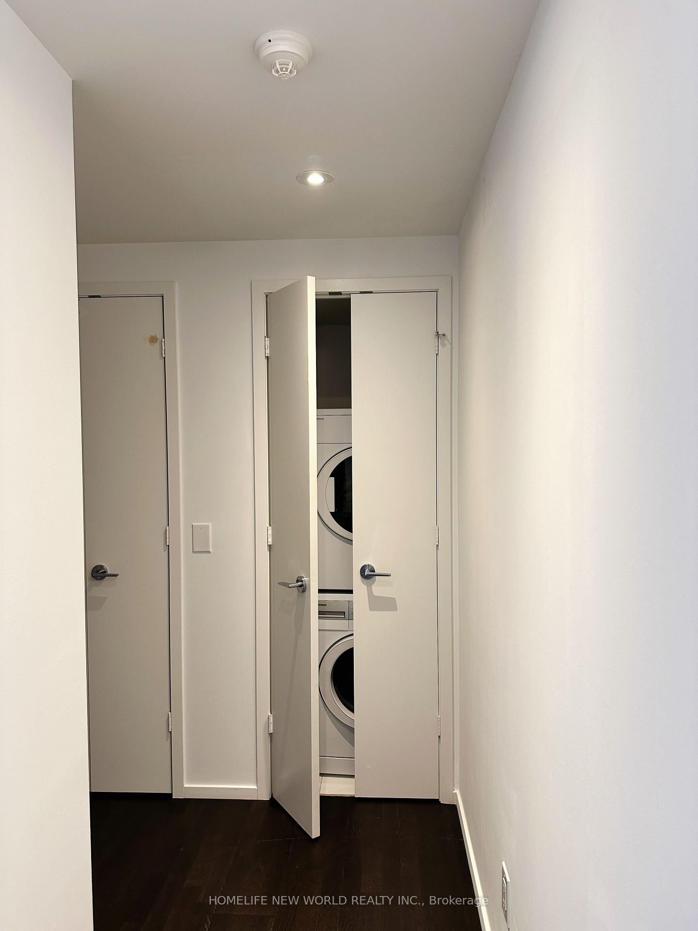 101 Charles Street E, Unit 1306 - Photo 3