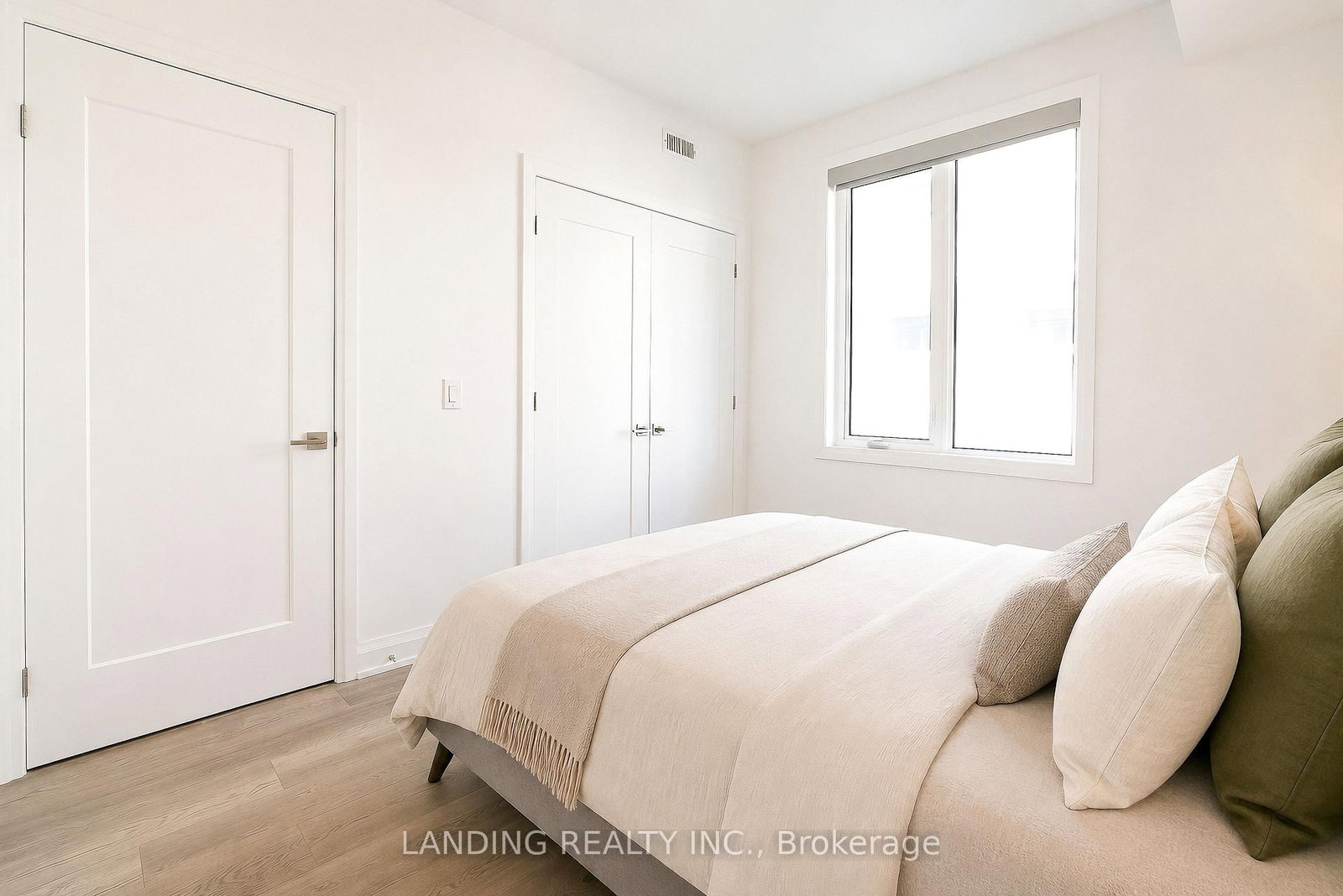 17 Greenbriar Road, Unit 7 - Photo 14