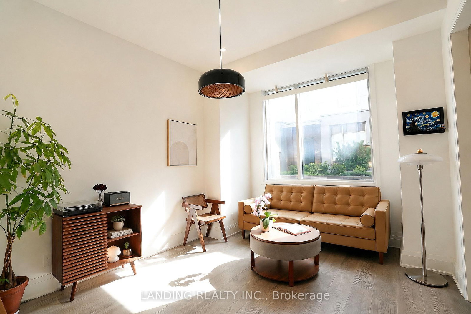 17 Greenbriar Road, Unit 7 - Photo 3