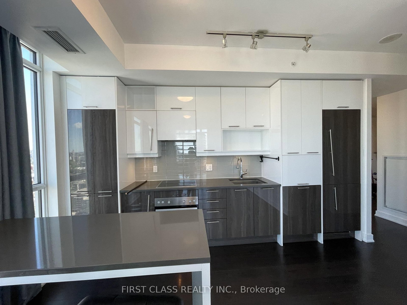 199 Richmond Street W, Unit 2706 - Photo 5