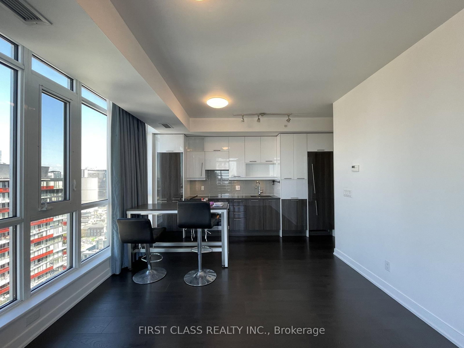 199 Richmond Street W, Unit 2706 - Photo 6