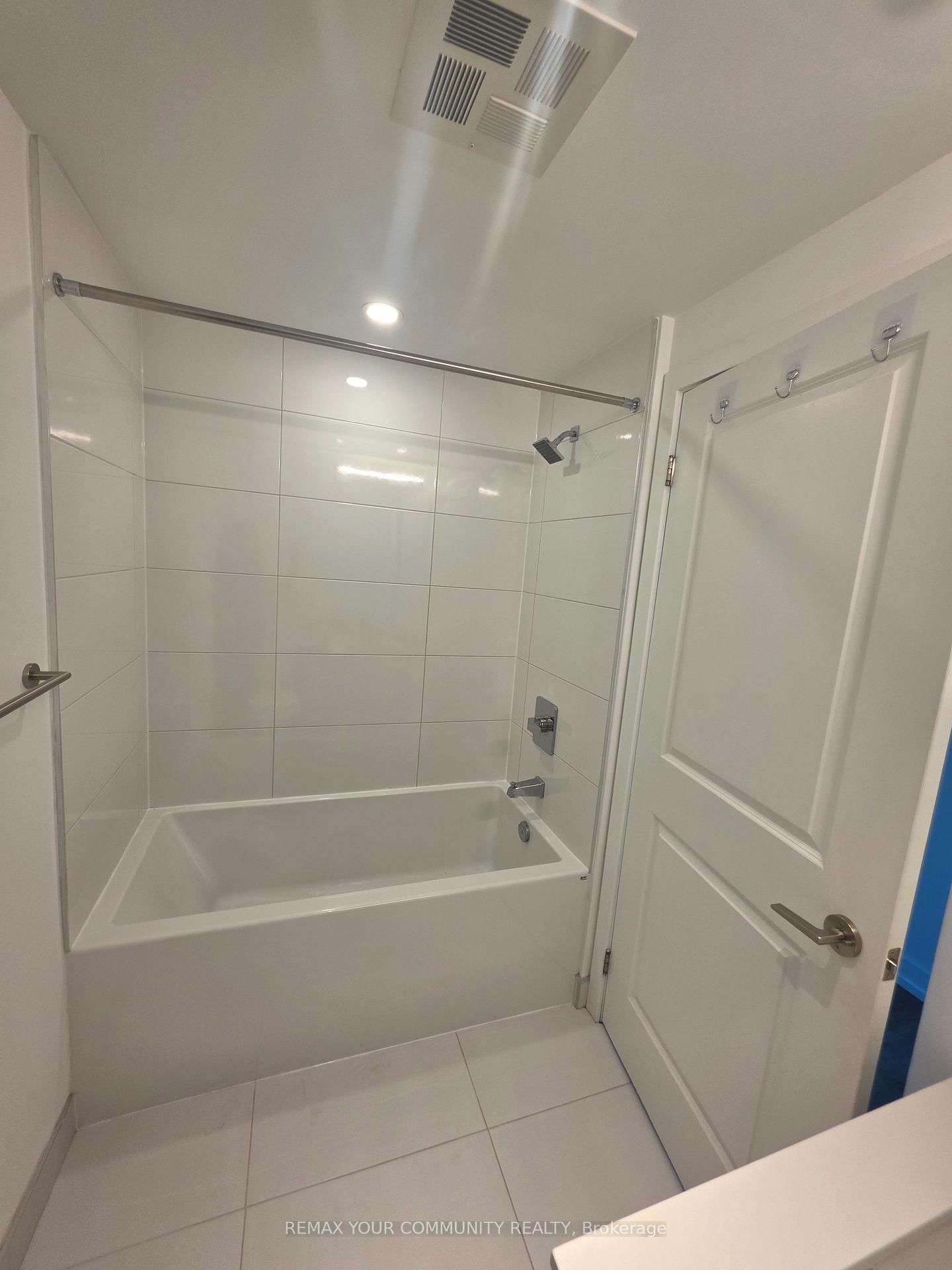 395 Bloor Street E, Unit 3007 - Photo 10