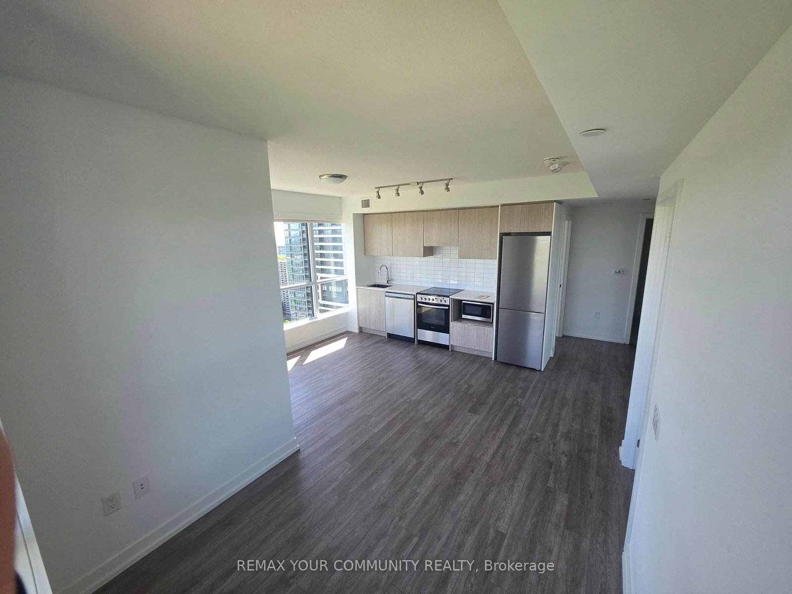 395 Bloor Street E, Unit 3007 - Photo 3