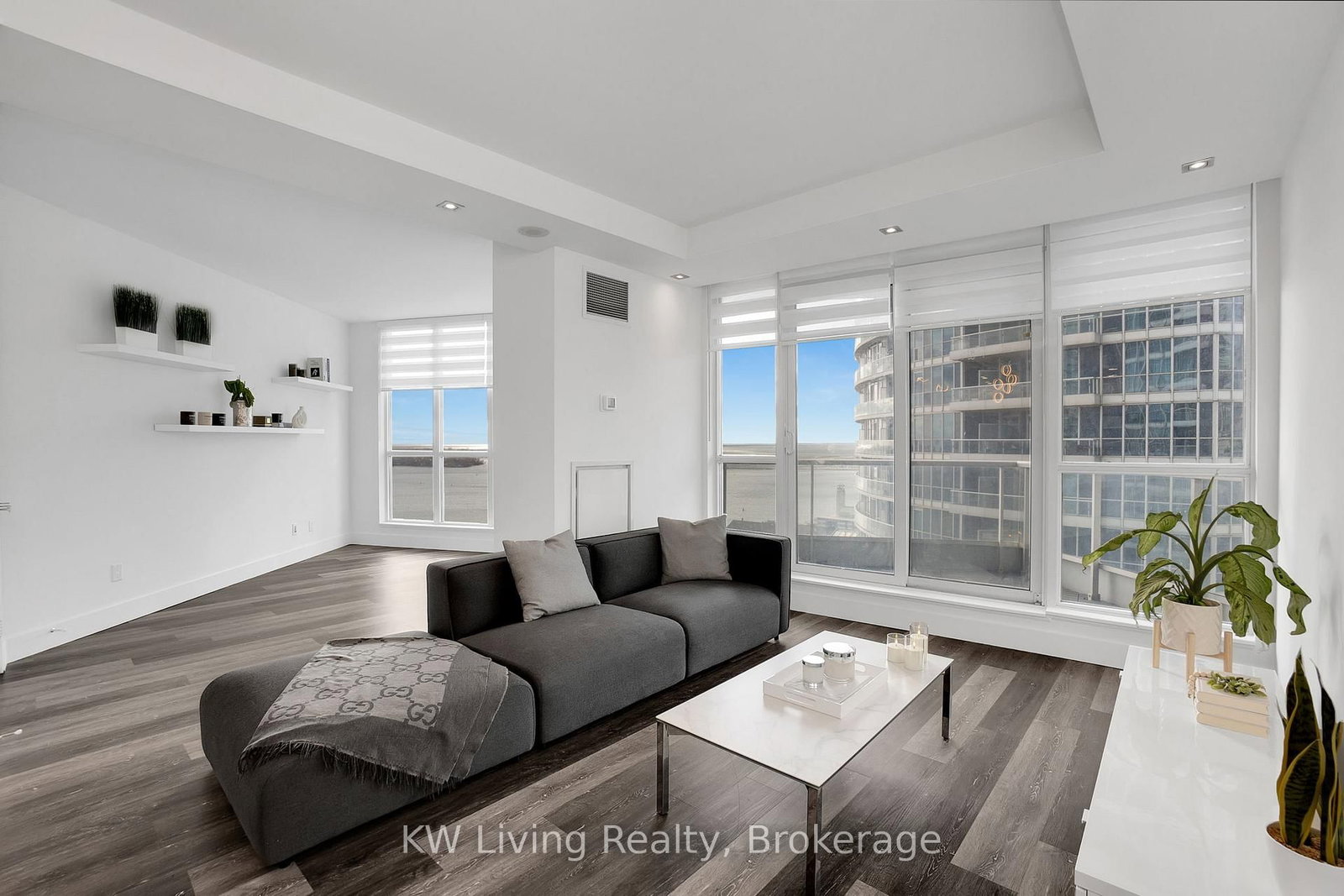 208 W Queens Quay • #2111 • Toronto, ON photo 18