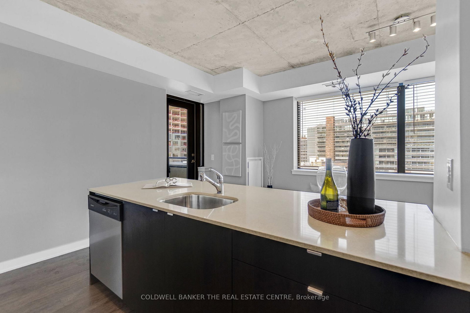 400 Wellington Street W • #802 • Toronto, ON photo 14