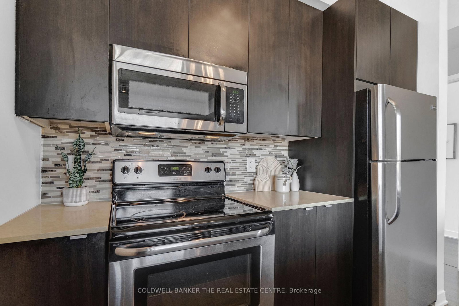 400 Wellington Street W • #802 • Toronto, ON photo 15