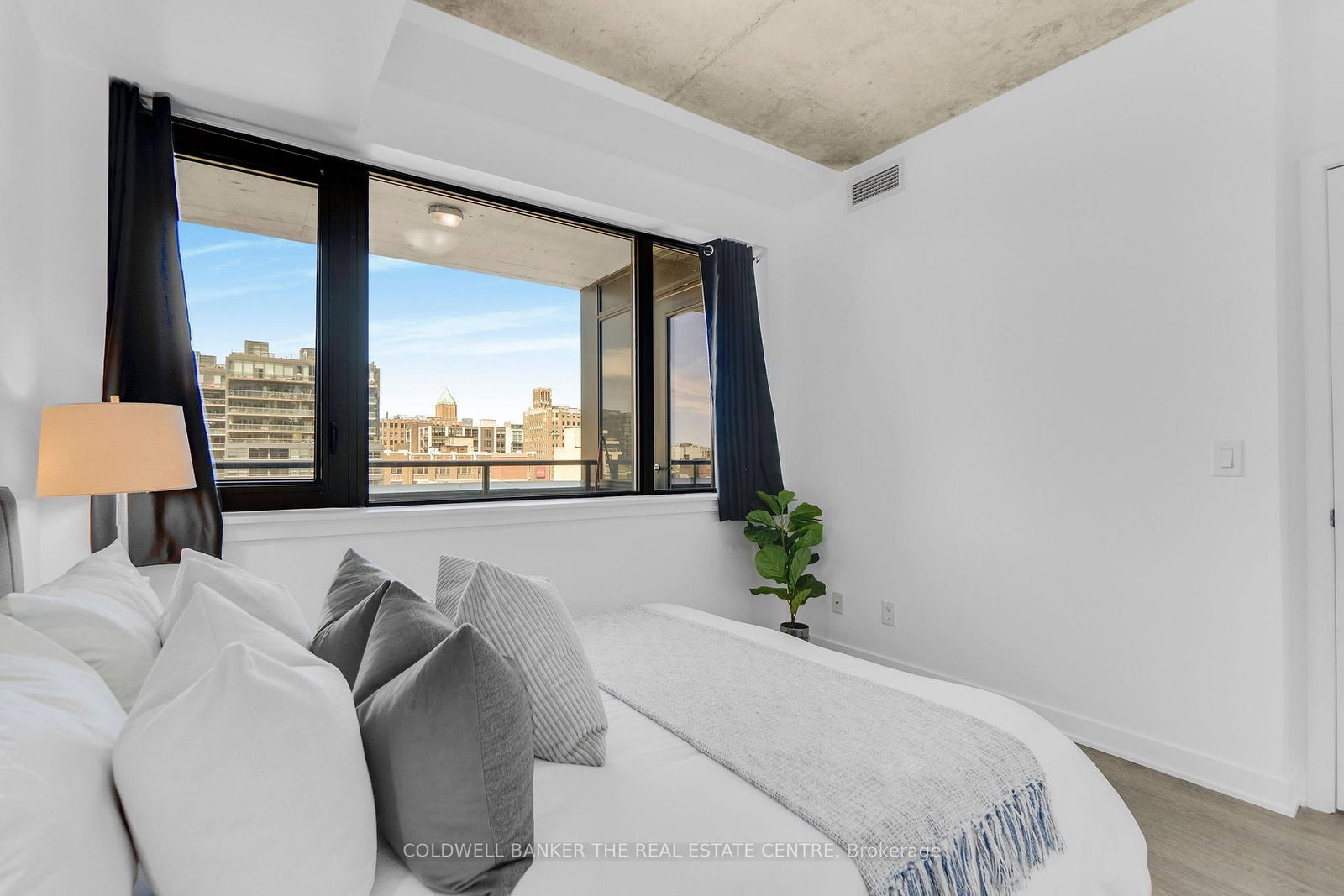 400 Wellington Street W • #802 • Toronto, ON photo 19