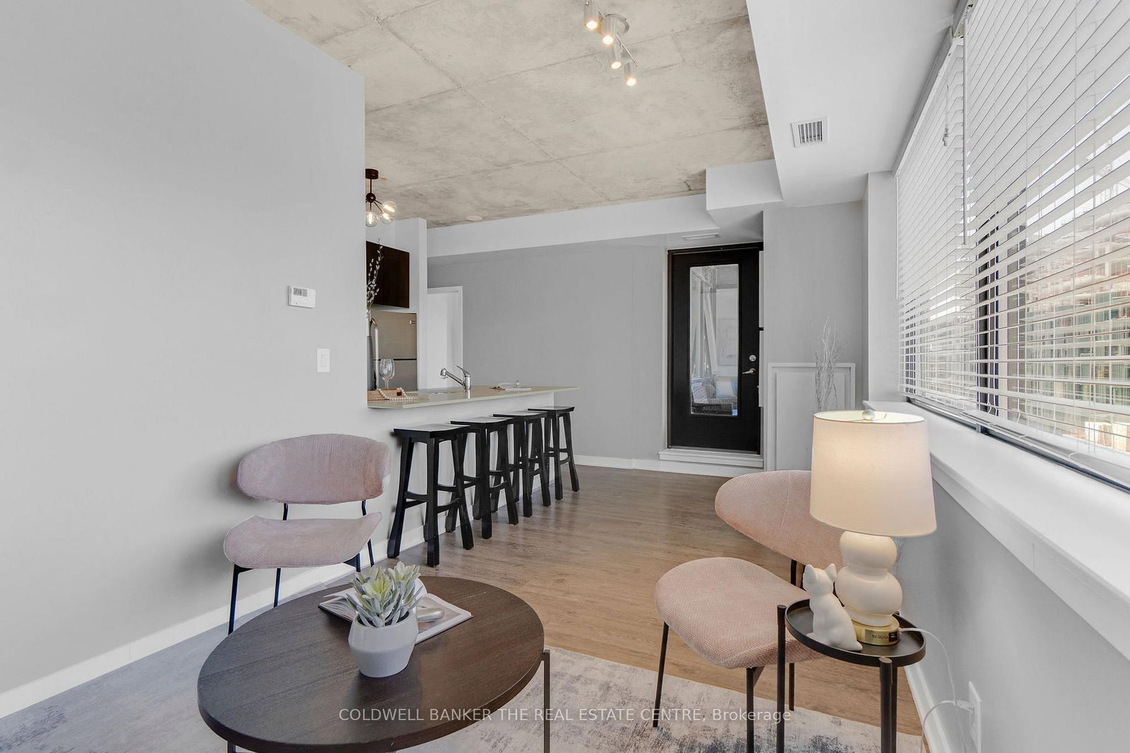 400 Wellington Street W • #802 • Toronto, ON photo 8