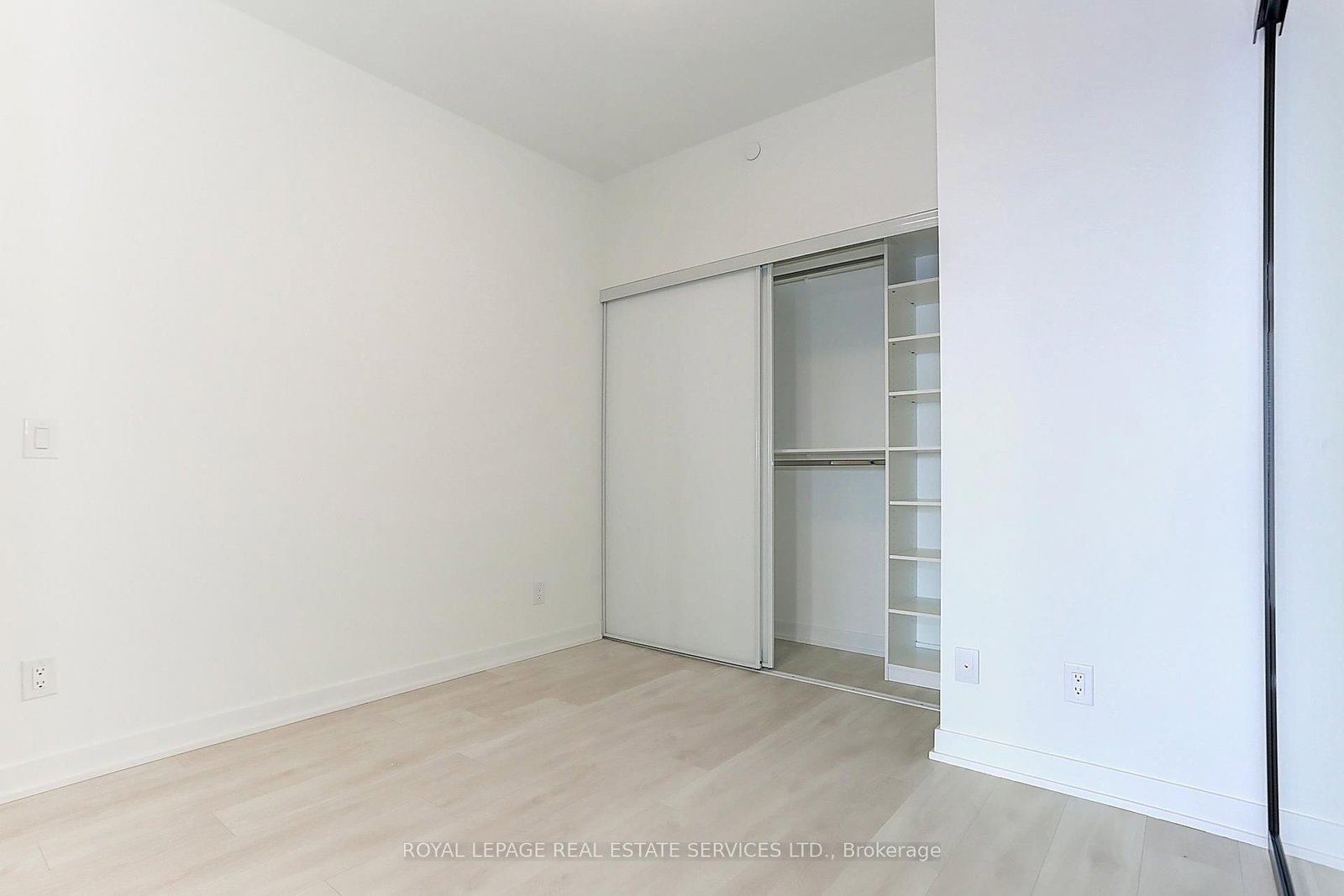 5 Defries Street, Unit 3304 - Photo 40