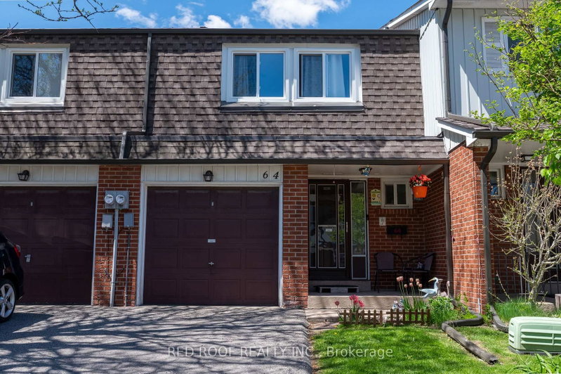 64 Farm Green Way