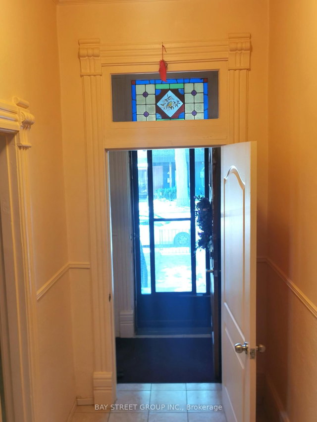 35 Borden Street