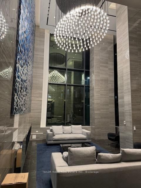 115 Blue Jays Way, Unit 1906