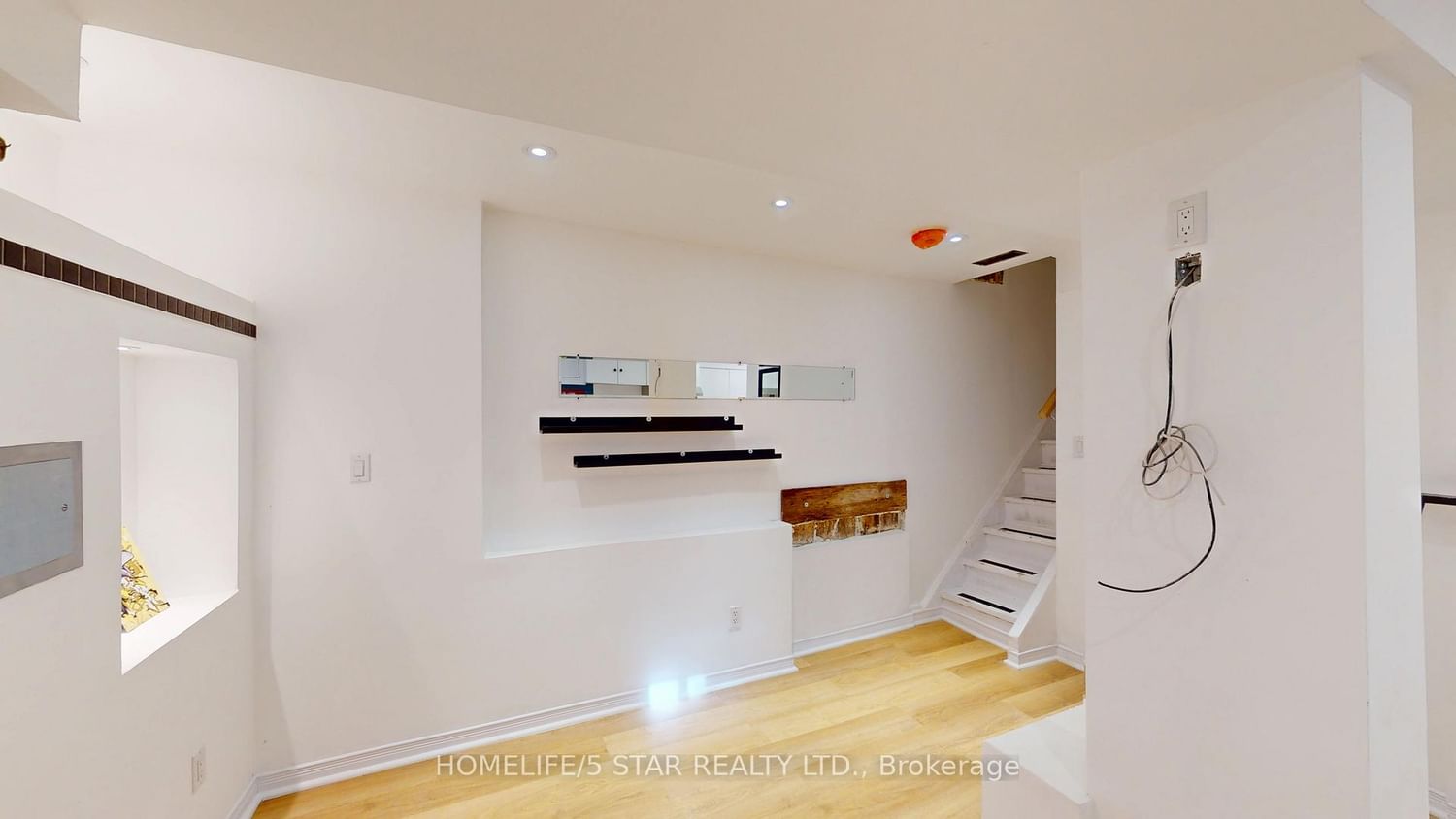 175 Harbord Street, Unit Bsmt Apt - Photo 5