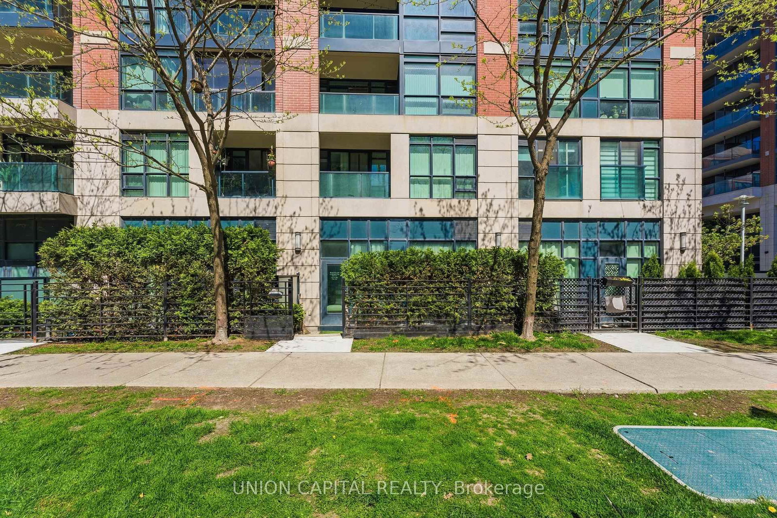 Listing Image 32