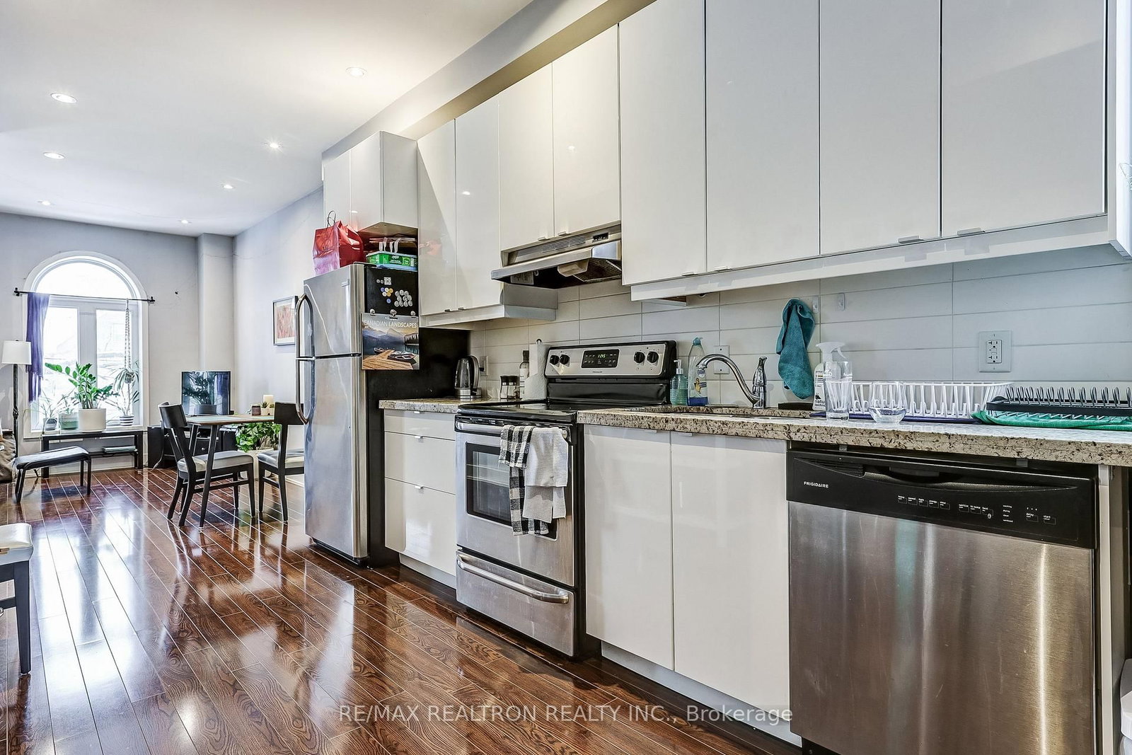 588 Ossington Avenue • Toronto, ON photo 10