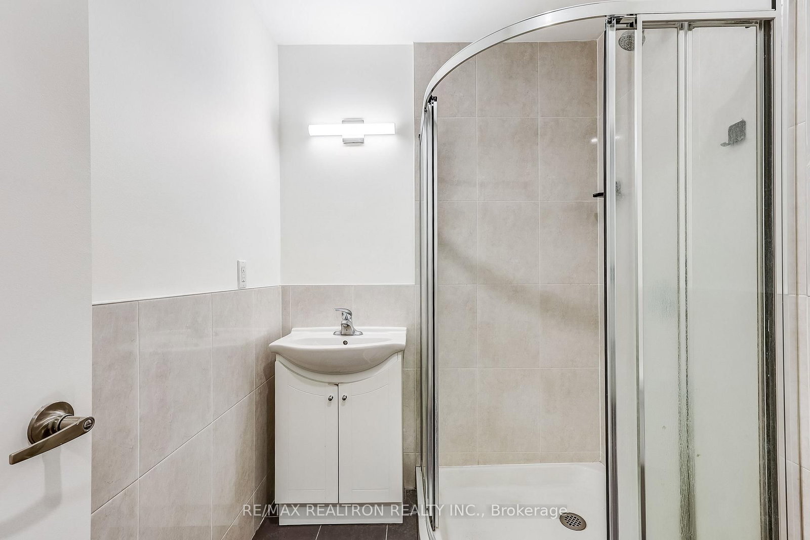 588 Ossington Avenue • Toronto, ON photo 18