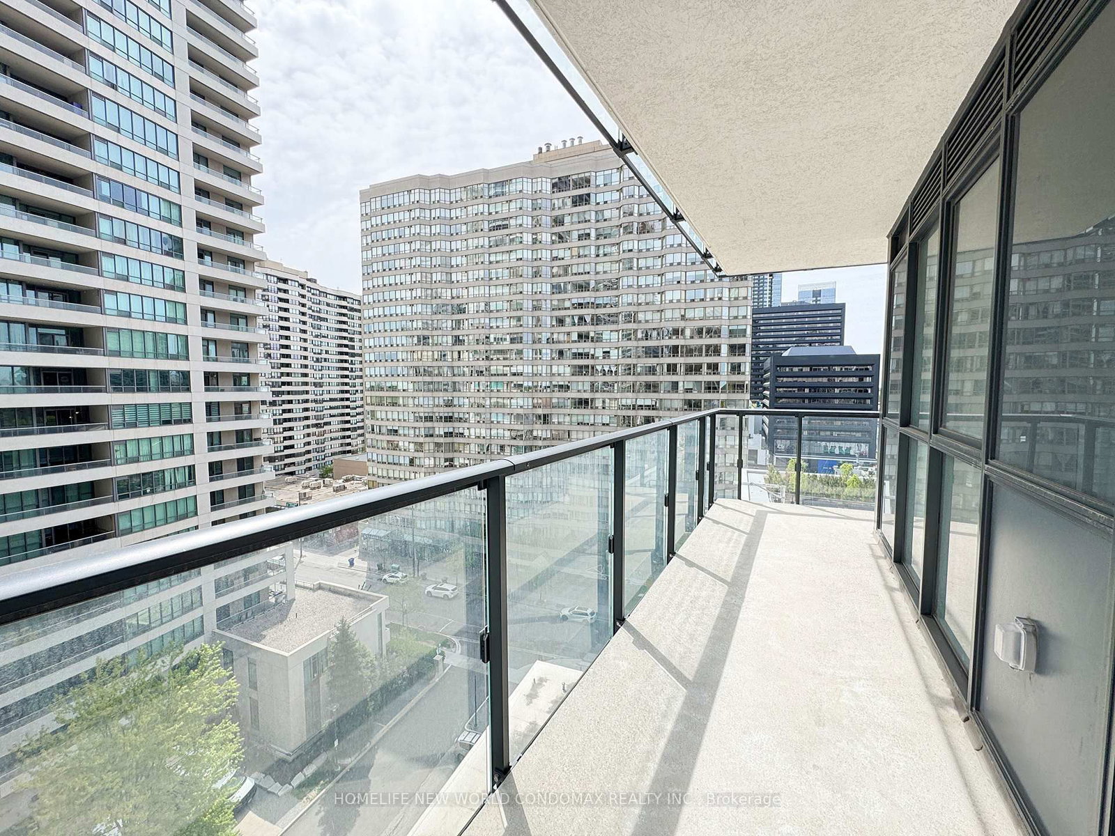 4955 Yonge Street, Unit 806 - Photo 25