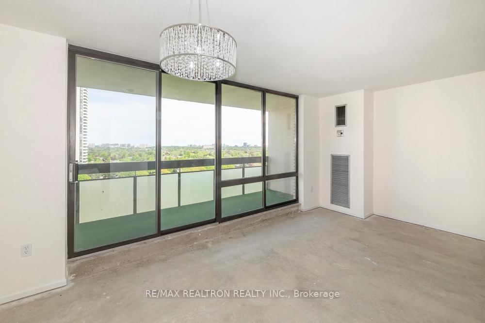 1602-350 Seneca Hill Drive, Toronto, ON, photo 2