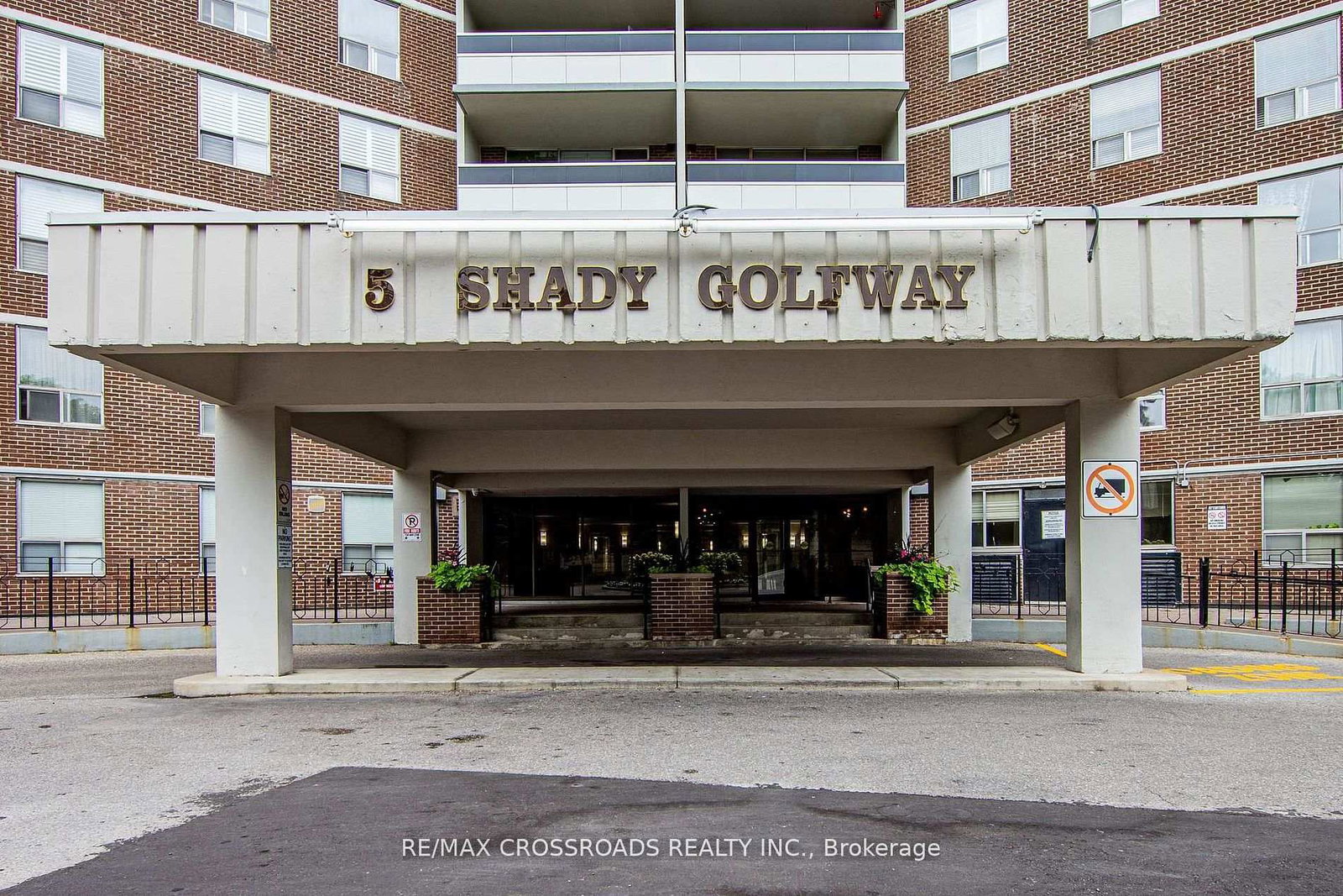5 Shady Golfway