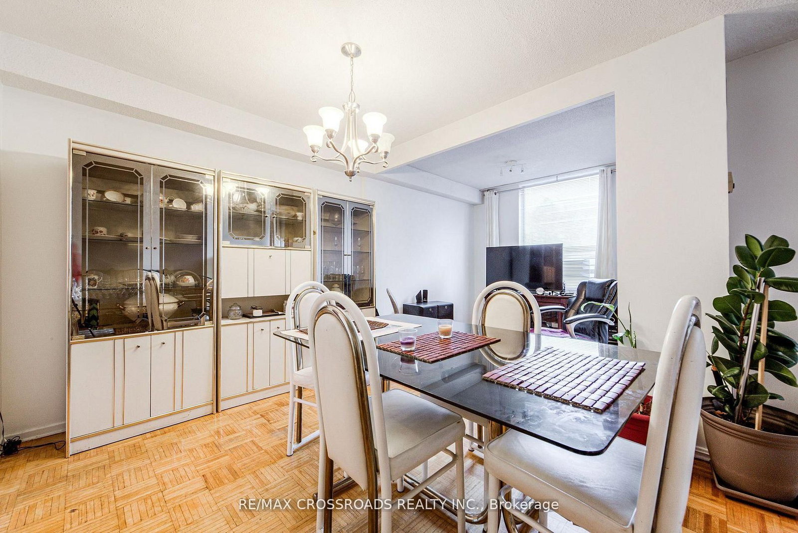 5 Shady Golfway, Unit 205 - Photo 8