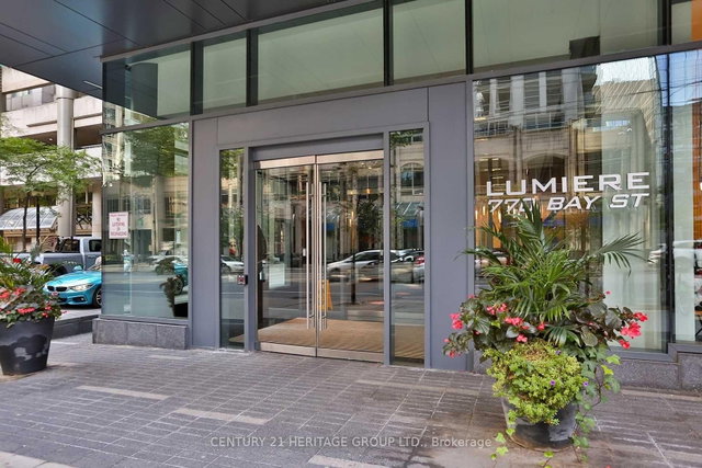 PH603 - 770 Bay Street
