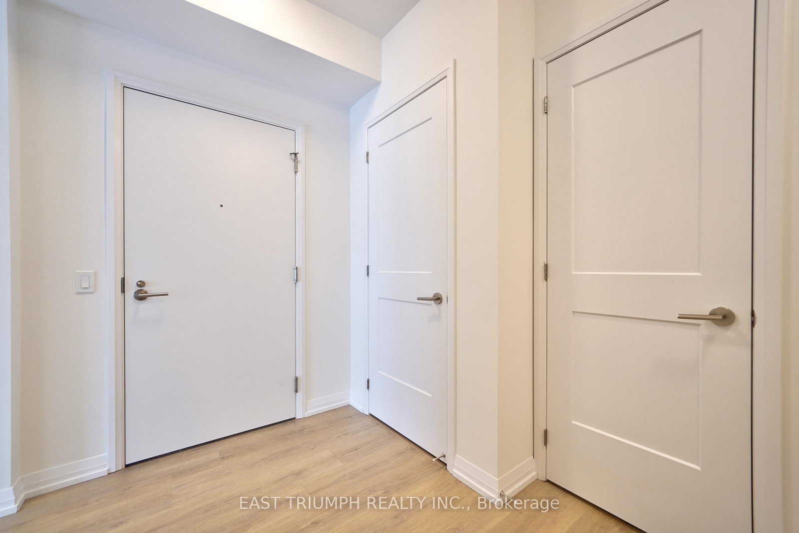 50 Dunfield Avenue, Unit 1016 - Photo 8