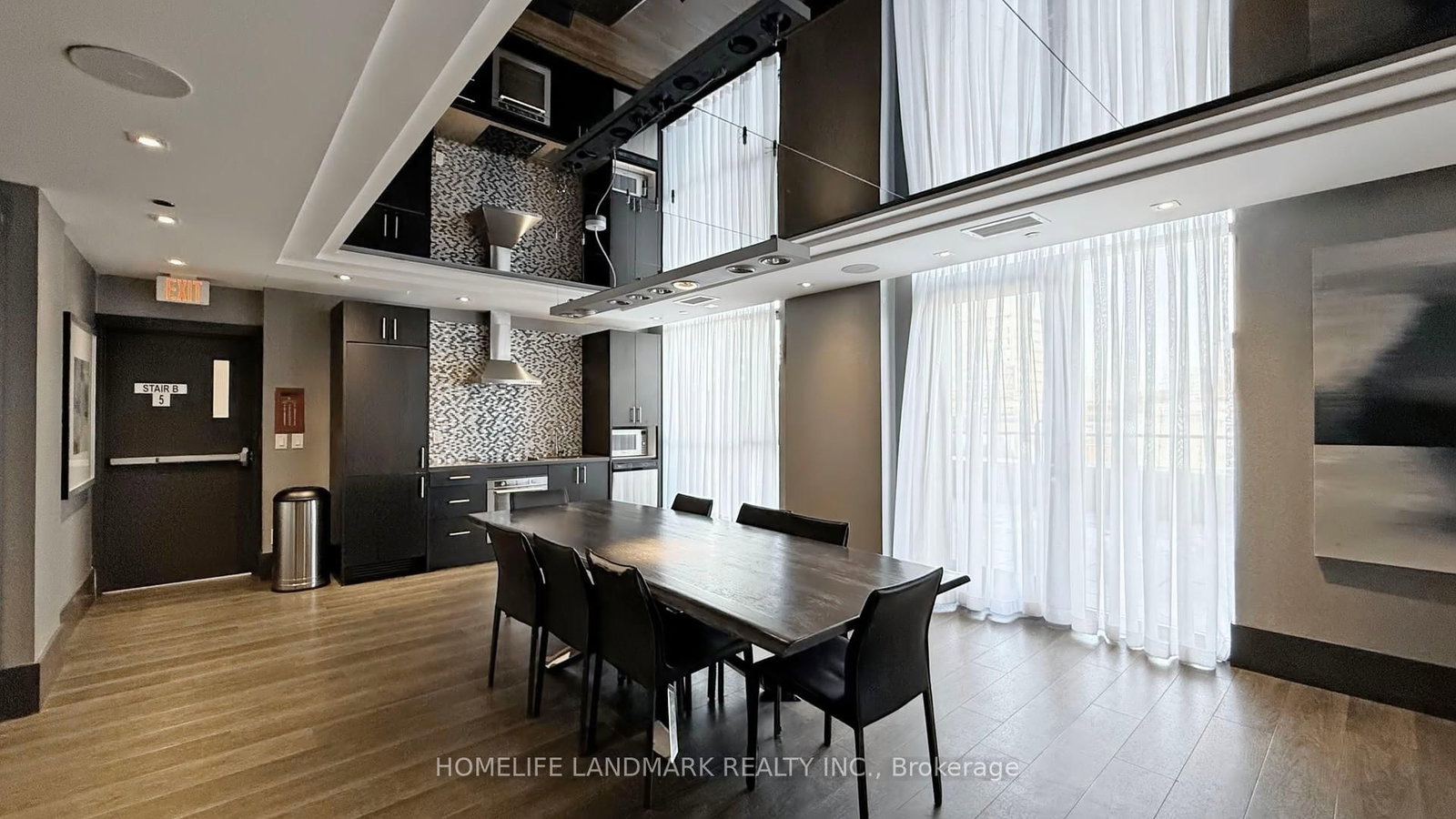 297 College Street • #901 • Toronto, ON photo 38