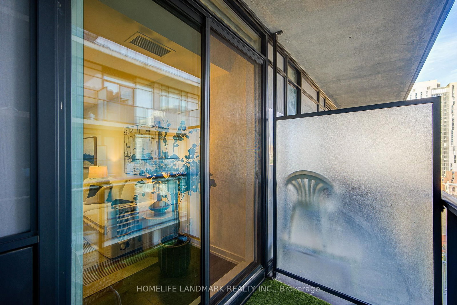 297 College Street • #901 • Toronto, ON photo 44