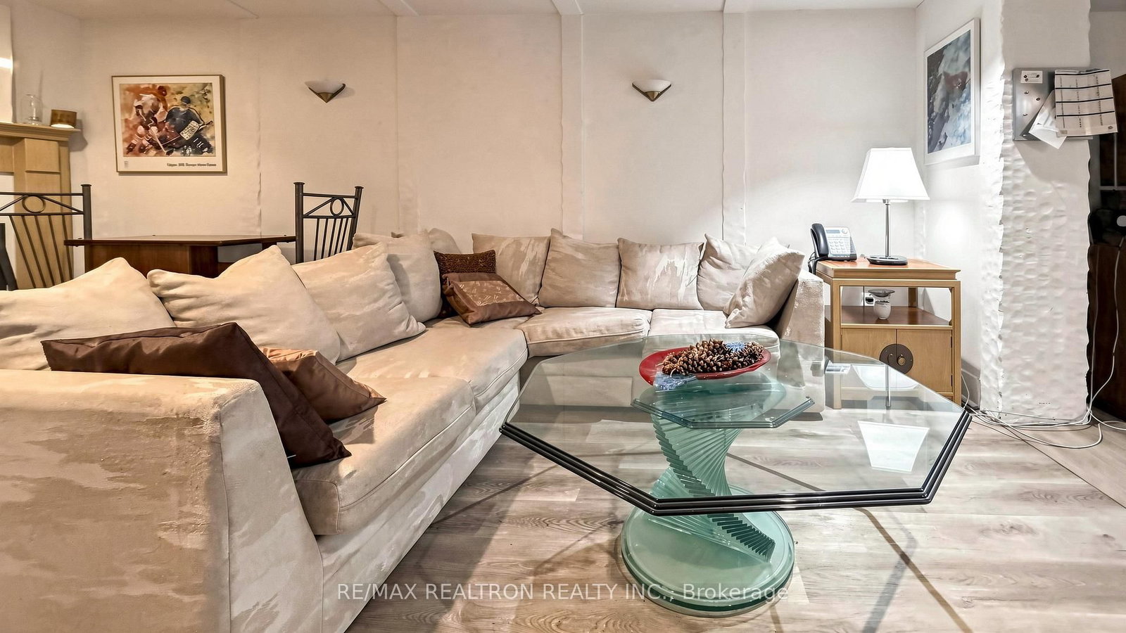 239 Sandringham Drive • Toronto, ON photo 32