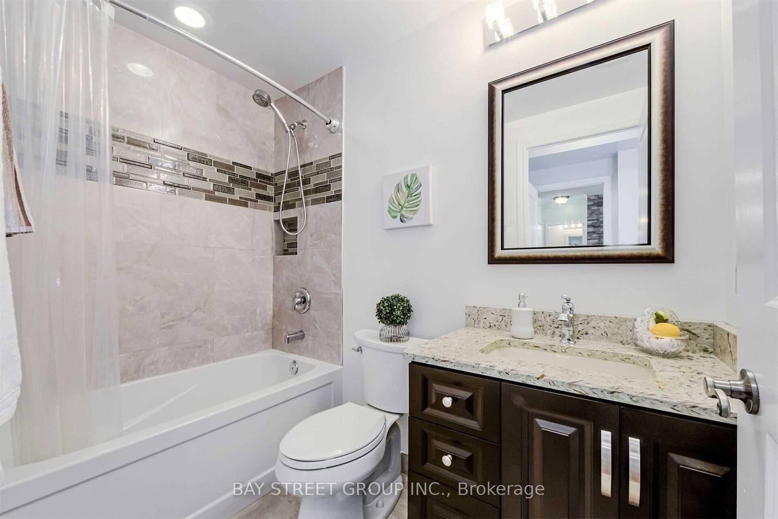 133 Wynford Drive • #1008 • Toronto, ON photo 8