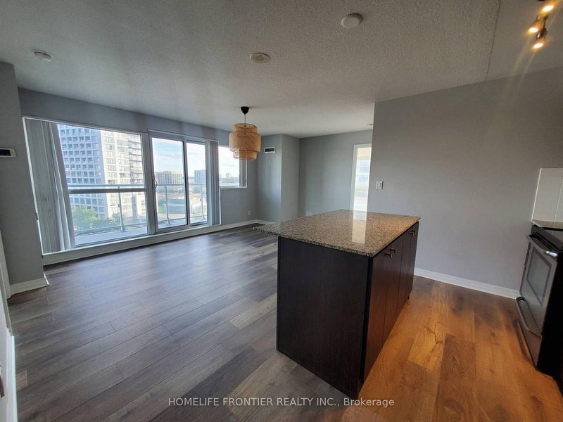 home for lease on 710-2015 Sheppard Avenue E