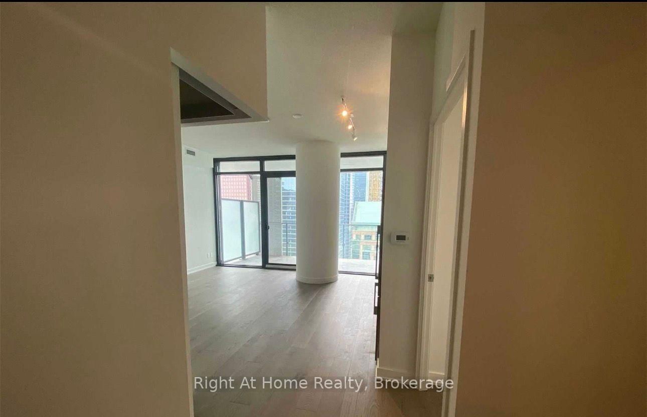 6-2606 25 Richmond Street, Toronto, ON, photo 2