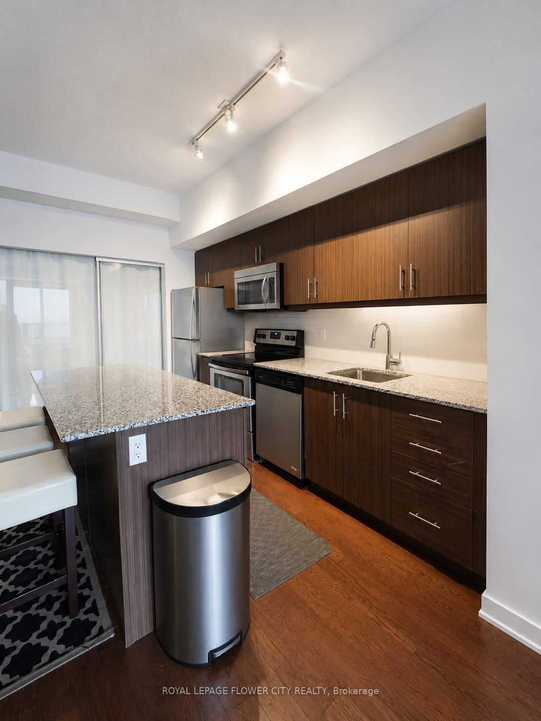 10 Willison Square • #607 • Toronto, ON photo 4