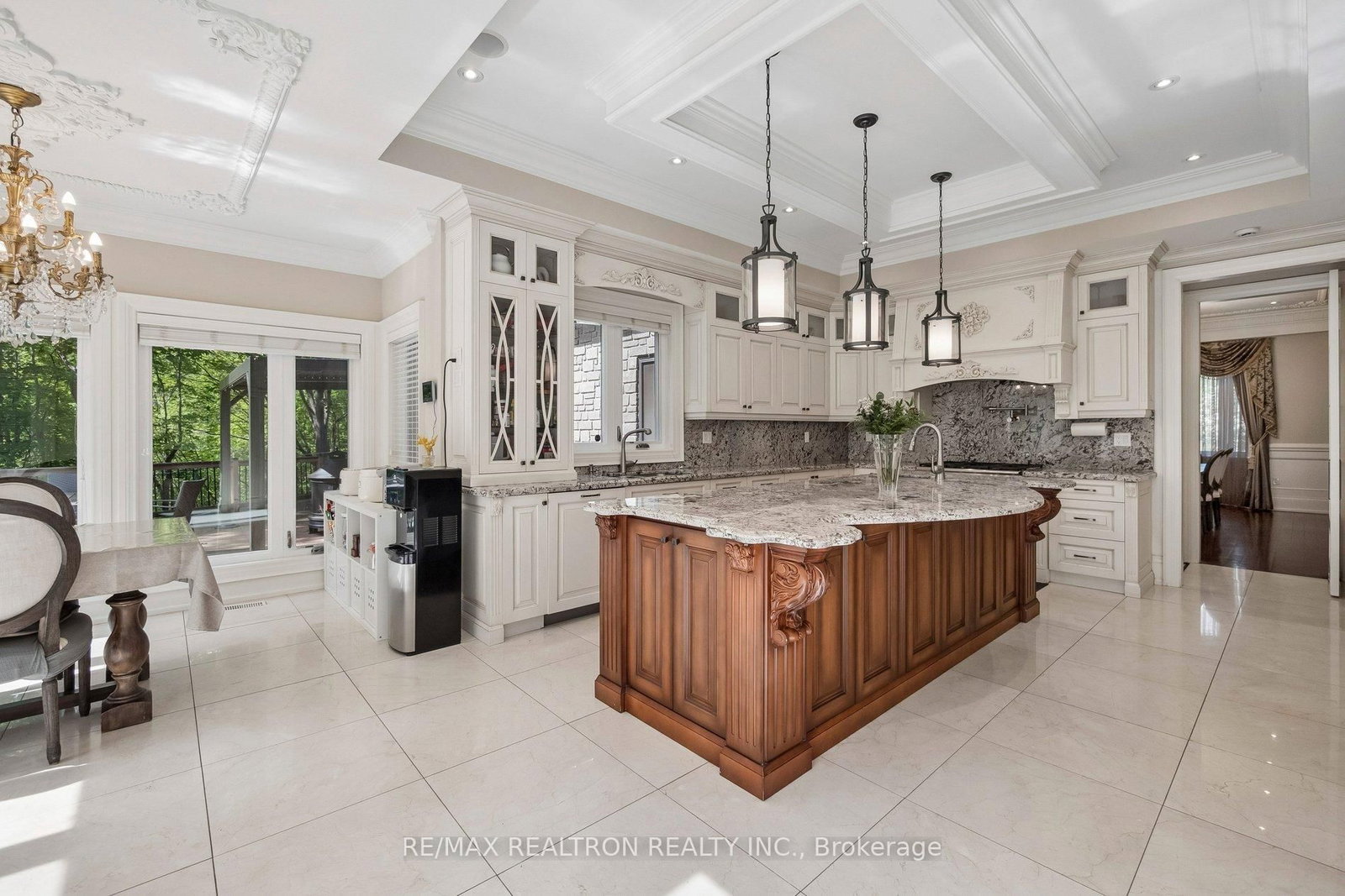 59 Hi Mount Drive • Toronto, ON photo 14