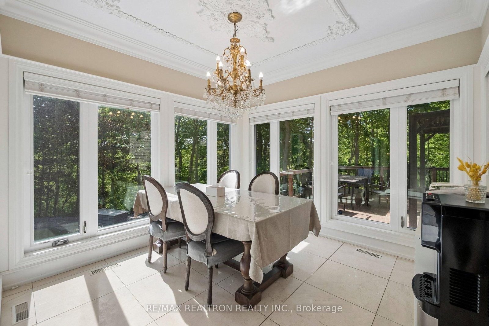 59 Hi Mount Drive • Toronto, ON photo 17