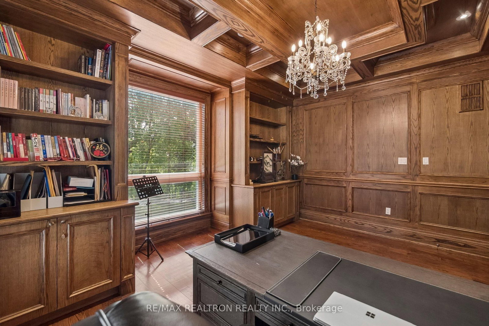 59 Hi Mount Drive • Toronto, ON photo 22
