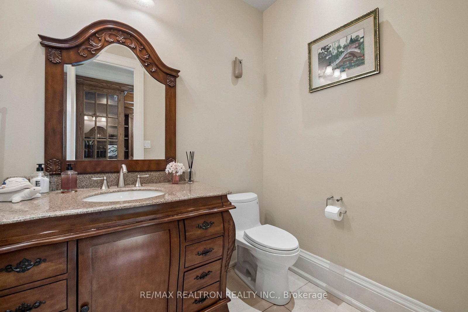 59 Hi Mount Drive • Toronto, ON photo 23