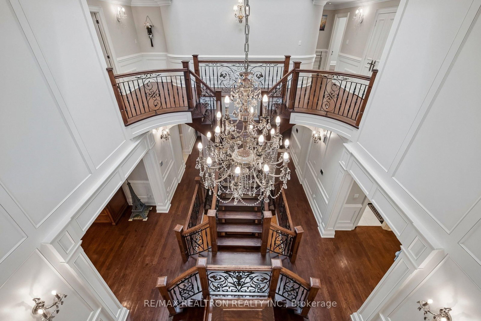 59 Hi Mount Drive • Toronto, ON photo 26